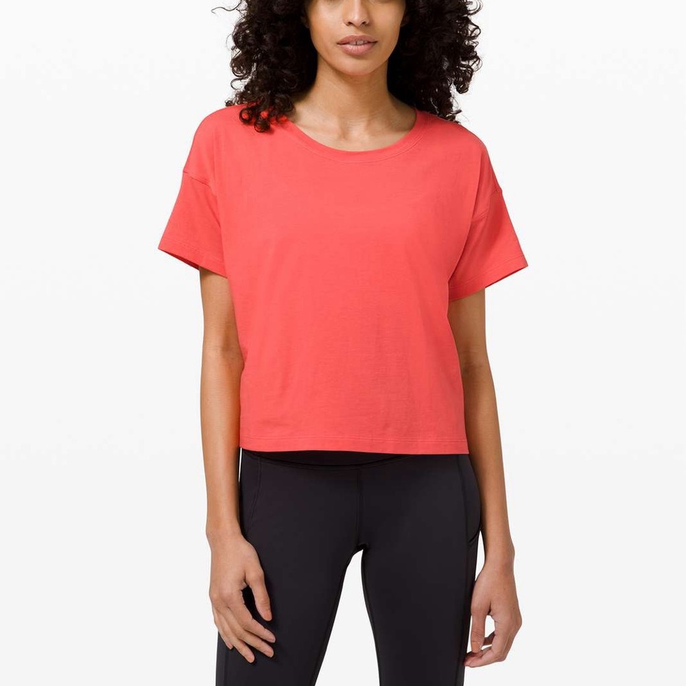 Lululemon Cates Tee in Pink‎ Punch